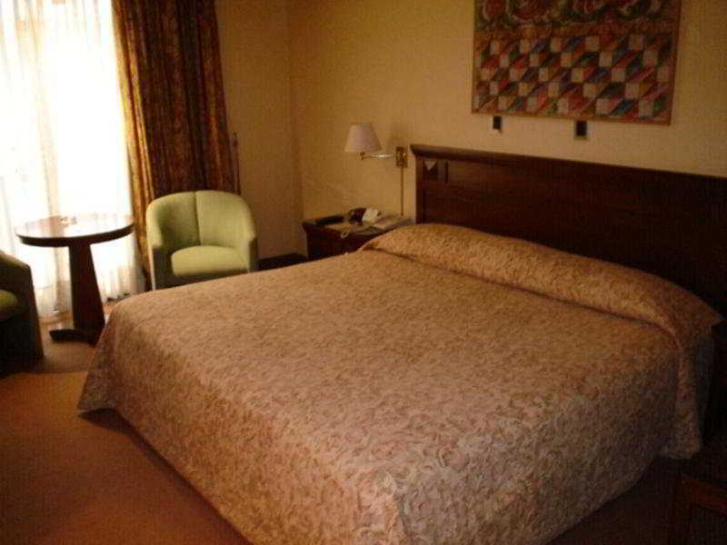 Hotel Maria Angola 4*